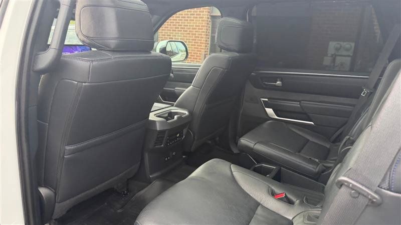 Used 2024 Toyota Sequoia Platinum AWD/4WD image 20