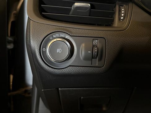 Used 2019 Buick Envision Essence image 17