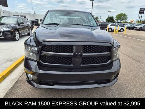 Used 2017 RAM 1500 Express w/ Black Ram 1500 Express Group AWD/4WD image 3