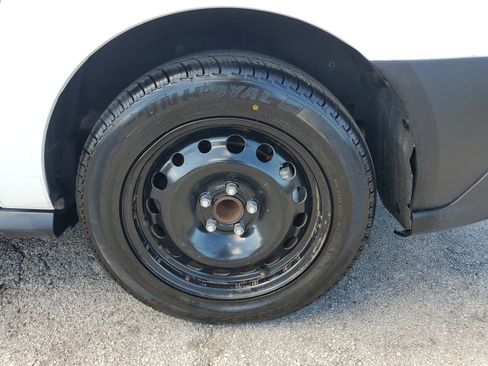 Used 2020 Ford Transit Connect XL image 29