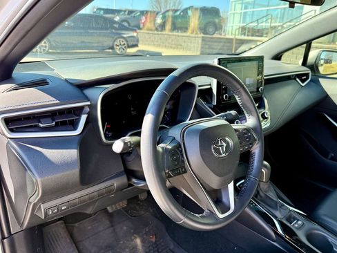 Used 2020 Toyota Corolla XSE image 9