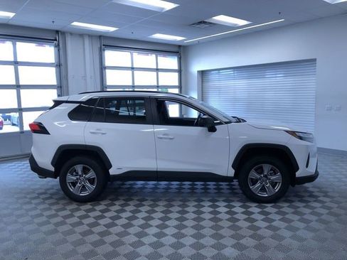 Certified 2025 Toyota RAV4 LE AWD/4WD image 35