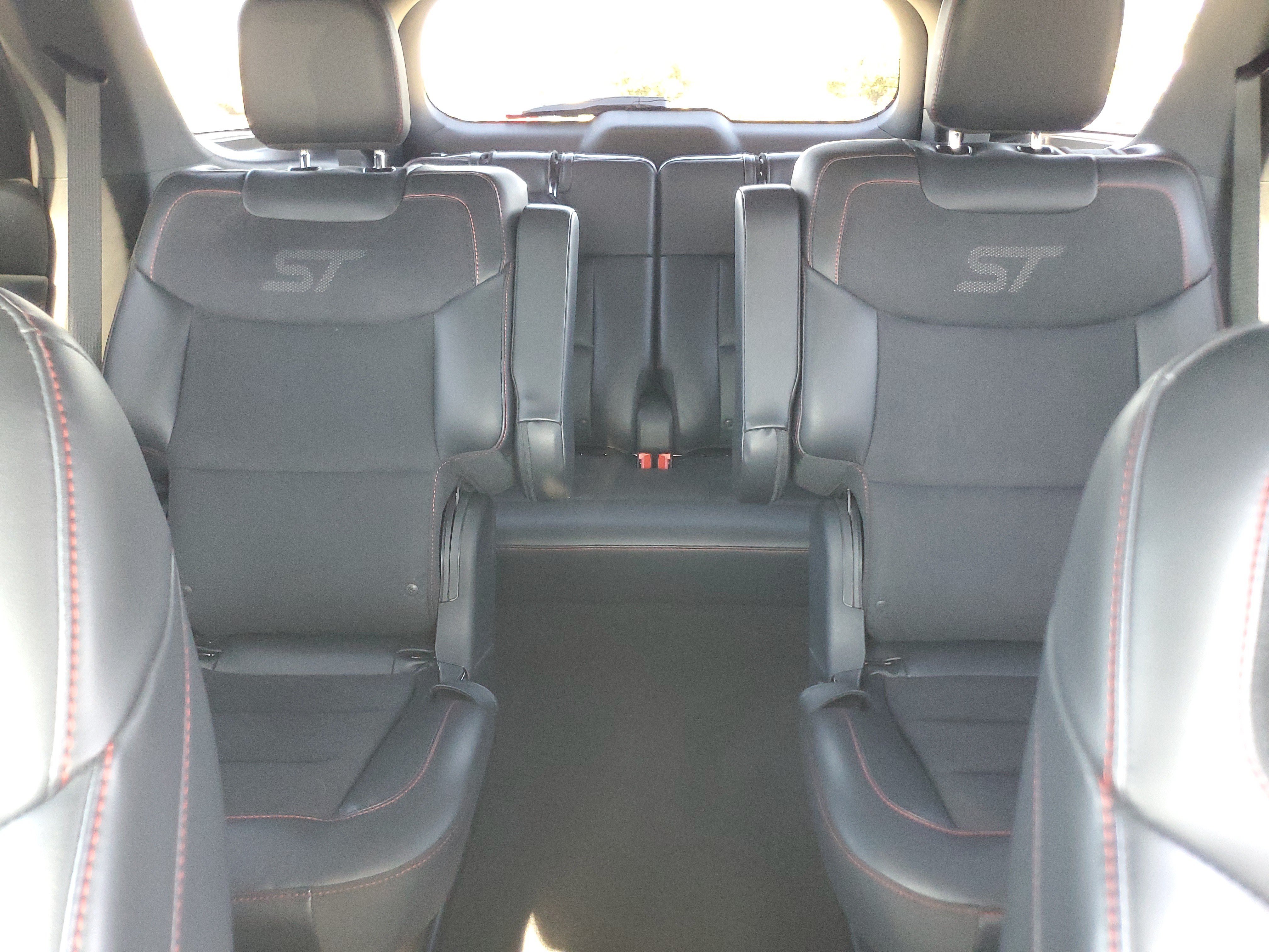 Used 2025 Ford Explorer ST AWD/4WD image 19