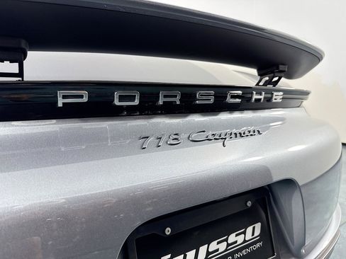 Used 2025 Porsche 718 Cayman RWD image 32