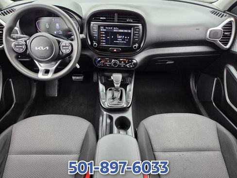 Used 2023 Kia Soul LX w/ LX Technology Package FWD image 12