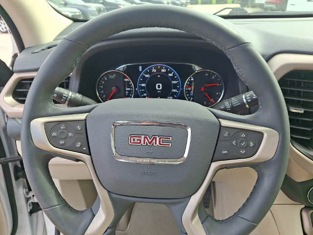 Used 2023 GMC Acadia Denali w/ Denali Technology Package AWD/4WD image 4