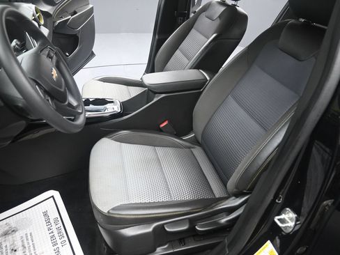 Used 2024 Chevrolet Trax LT FWD image 17