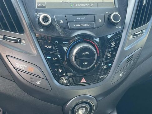 Used 2016 Hyundai Veloster Turbo w/ Option Group 04 FWD image 27