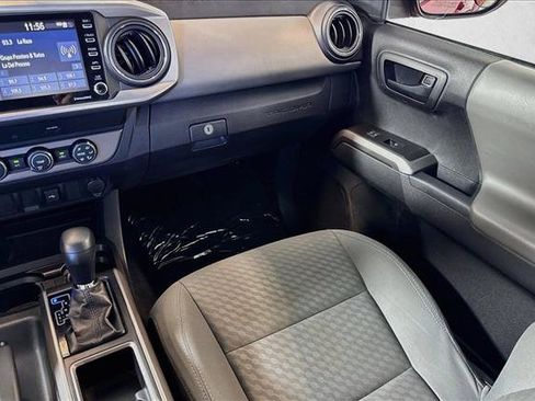 Used 2021 Toyota Tacoma SR5 RWD image 20