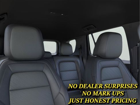 New 2026 Chevrolet Equinox LT w/ Convenience Package II FWD image 24