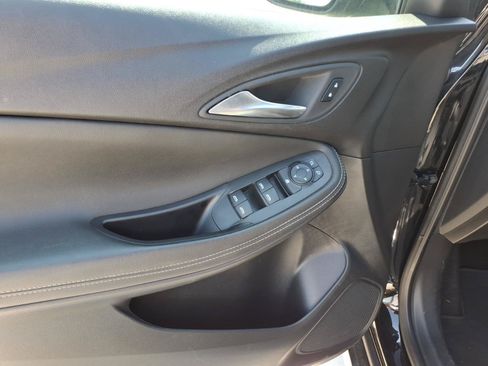 Used 2024 Buick Encore GX Sport Touring FWD image 12