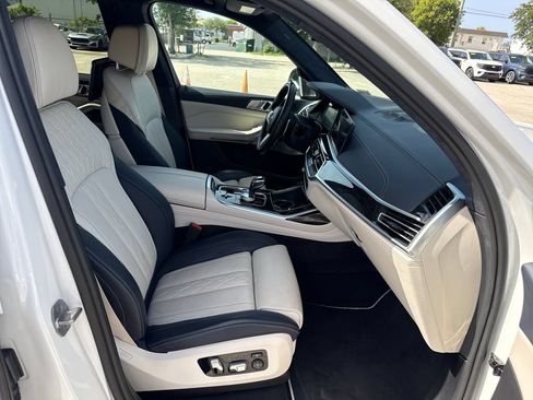 Used 2020 BMW X7 M50i AWD/4WD image 26