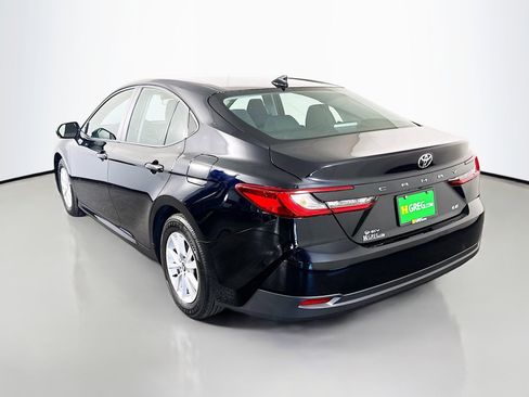 Used 2026 Toyota Camry LE image 7