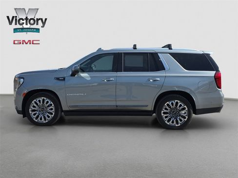 Used 2023 GMC Yukon Denali Ultimate image 6