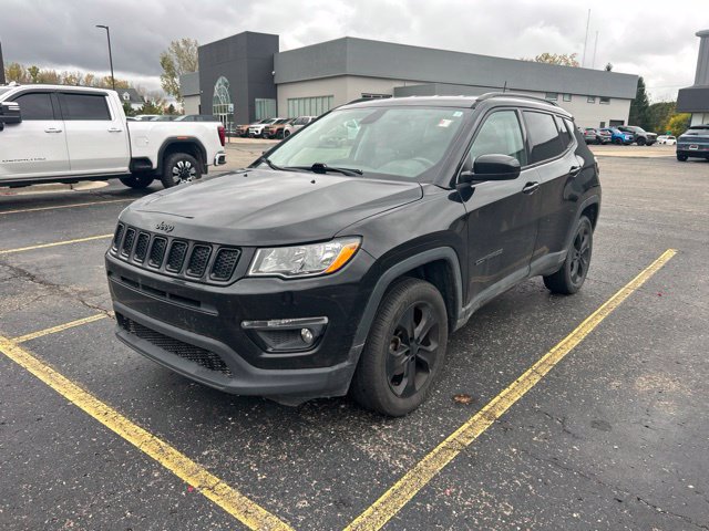 Used 2018 Jeep Compass Latitude AWD/4WD image 1