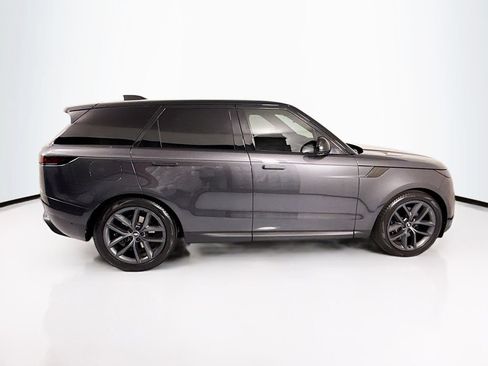 Used 2024 Land Rover Range Rover Sport SE AWD/4WD image 4