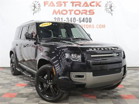 Used 2022 Land Rover Defender 110 X-Dynamic HSE image 3