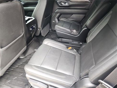 Used 2023 Chevrolet Tahoe Z71 w/ Luxury Package AWD/4WD image 31
