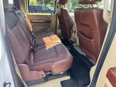 Used 2013 Ford F250 King Ranch w/ King Ranch w/Chrome Pkg image 11