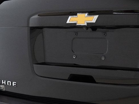 Used 2018 Chevrolet Tahoe LT RWD image 16
