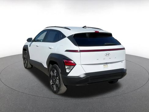 Used 2025 Hyundai Kona SEL image 4