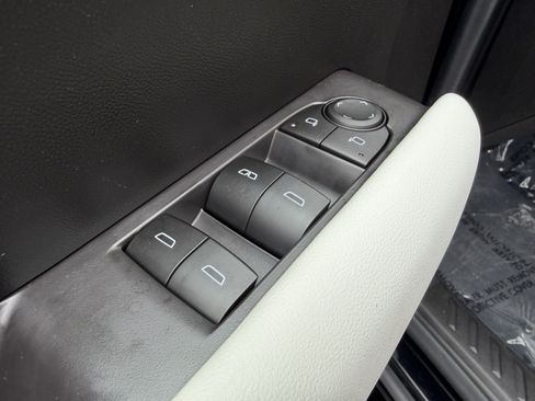 Used 2023 GMC Canyon AT4X w/ Edition 1 AWD/4WD image 13