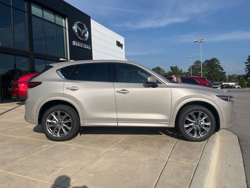 New 2025 MAZDA CX-5 AWD 2.5 S w/ Premium Plus Pkg image 2