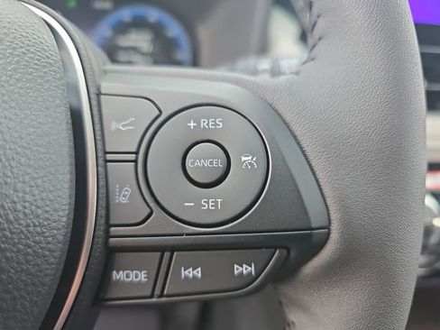 New 2025 Toyota RAV4 Limited image 18