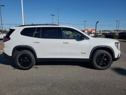 New 2026 GMC Acadia AT4 w/ Luxury Package image 7