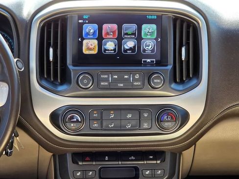 Used 2018 GMC Canyon SLT w/ Trailering Package RWD image 11