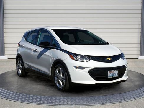 Used 2019 Chevrolet Bolt LT FWD image 1