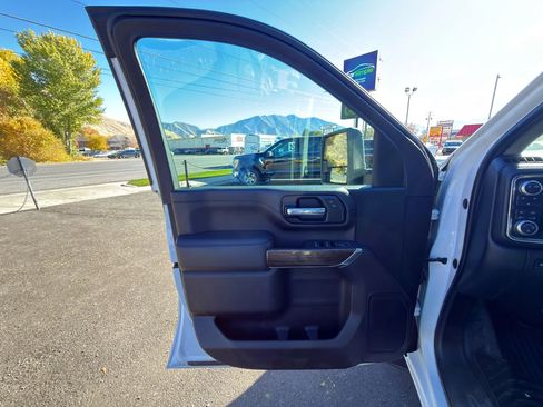 Used 2021 GMC Sierra 2500 SLE image 38