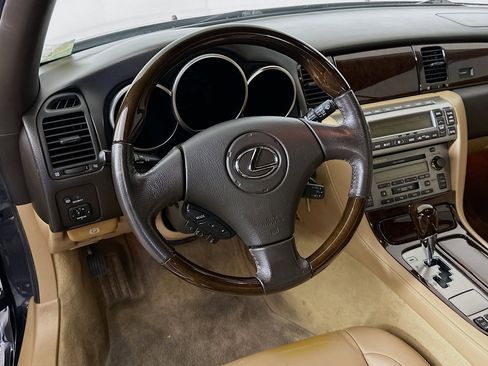 Used 2006 Lexus SC 430 Convertible image 17