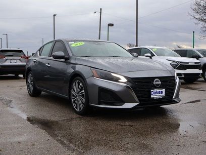 Used 2023 Nissan Altima 2.5 SL