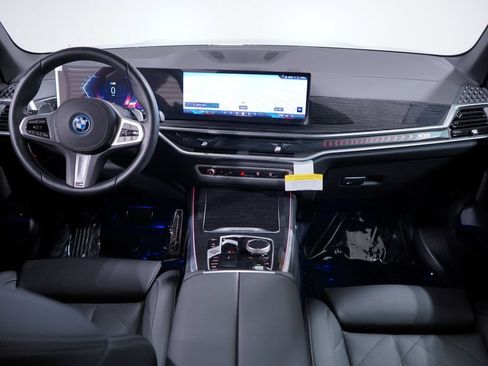 Used 2026 BMW X5 xDrive50e w/ M Sport Package AWD/4WD image 12