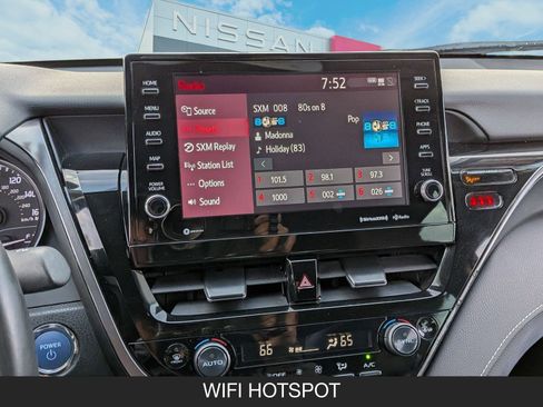 Used 2024 Toyota Camry SE image 19