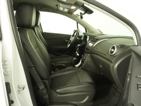 Used 2015 Chevrolet Trax LT w/ LT Plus Package FWD image 39