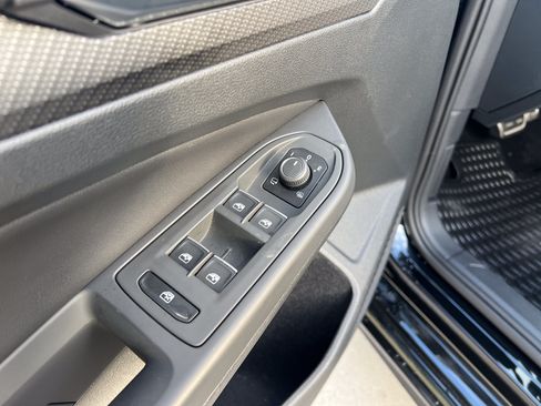 Used 2024 Volkswagen Golf R AWD/4WD image 14