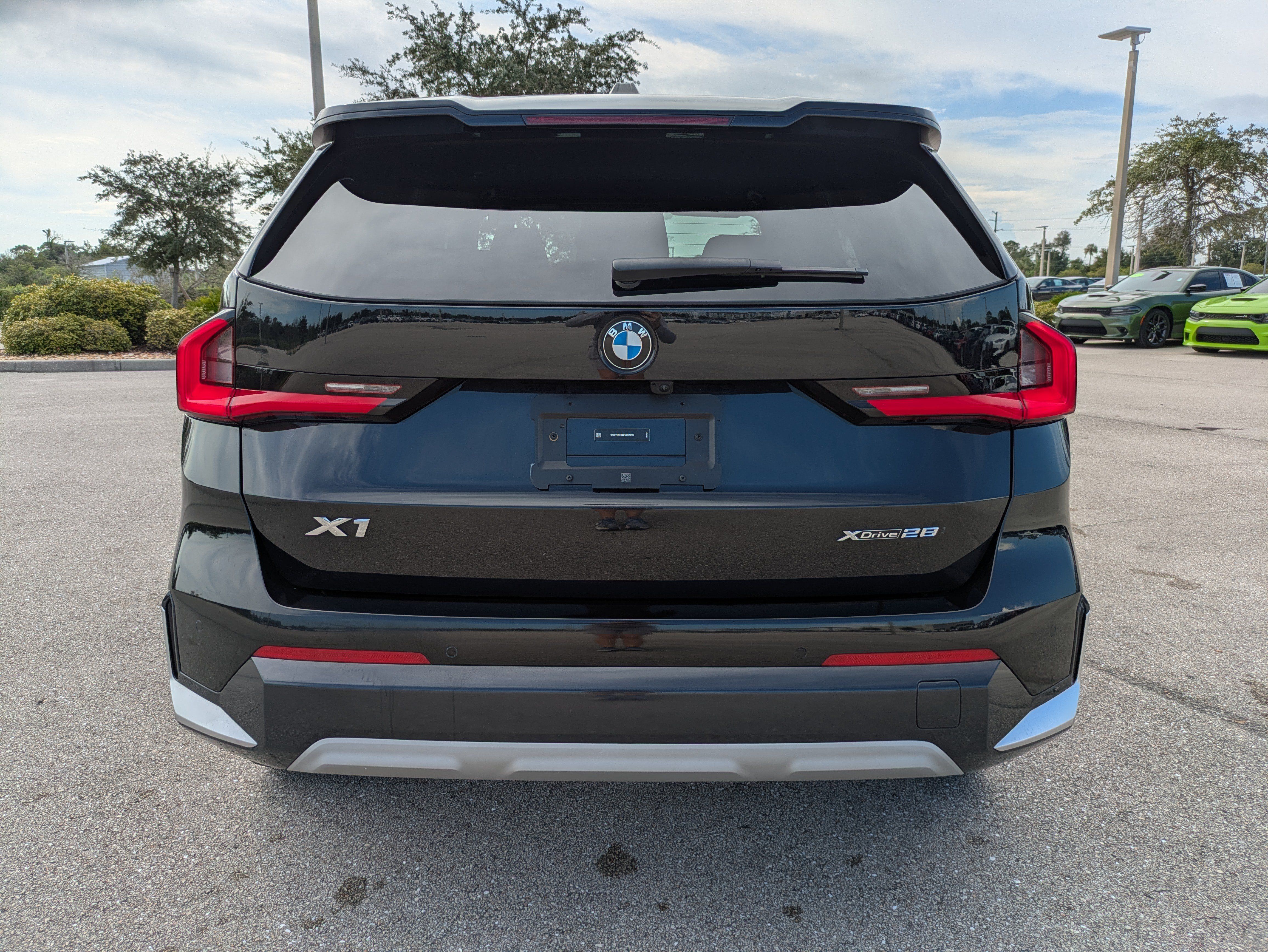 Used 2023 BMW X1 xDrive28i w/ Convenience Package AWD/4WD image 5