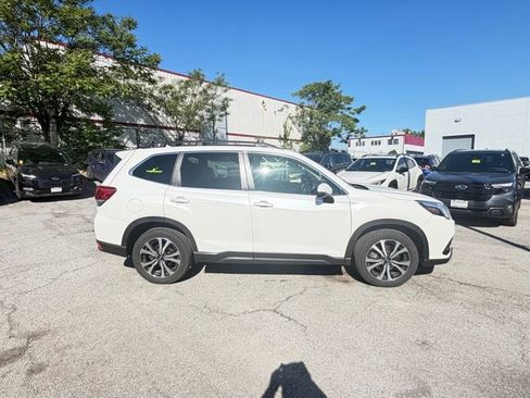 Used 2023 Subaru Forester Limited AWD/4WD image 5