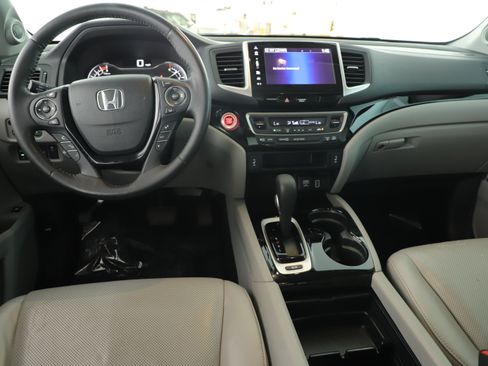 Used 2019 Honda Ridgeline RTL-E image 16