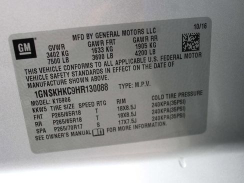 Used 2017 Chevrolet Suburban LT image 35