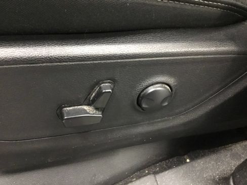 Used 2025 RAM 1500 Big Horn AWD/4WD image 10