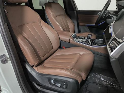 Used 2021 BMW X5 xDrive40i w/ Premium Package 2 image 34