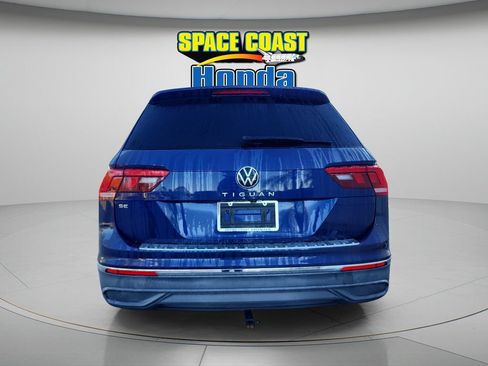 Used 2022 Volkswagen Tiguan SE FWD image 9