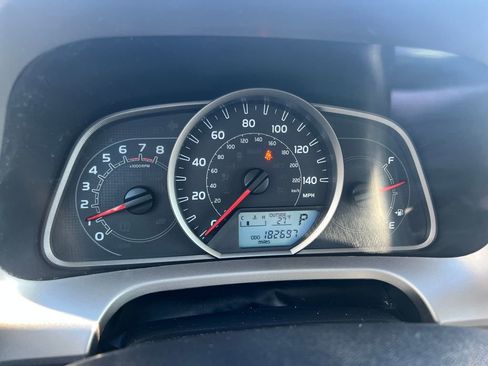 Used 2013 Toyota RAV4 XLE image 13