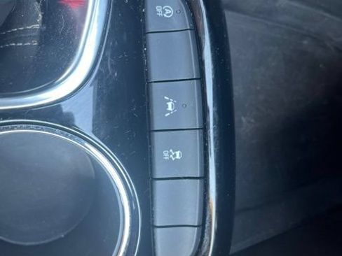 Used 2025 Buick Encore GX Sport Touring FWD image 23