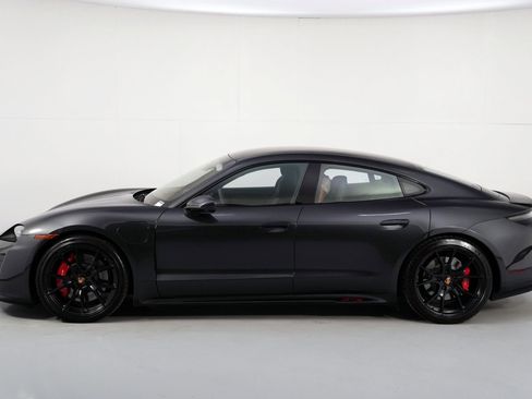 Used 2023 Porsche Taycan GTS image 52