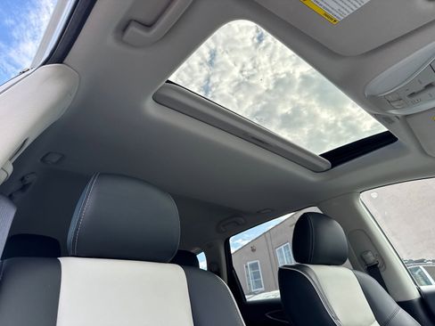 Used 2020 INFINITI QX60 Signature Edition image 9