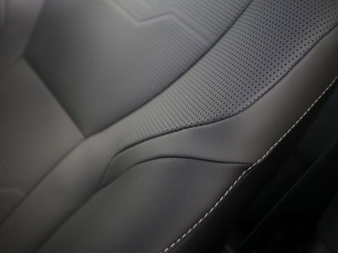 Used 2025 Lexus GX 550 image 40